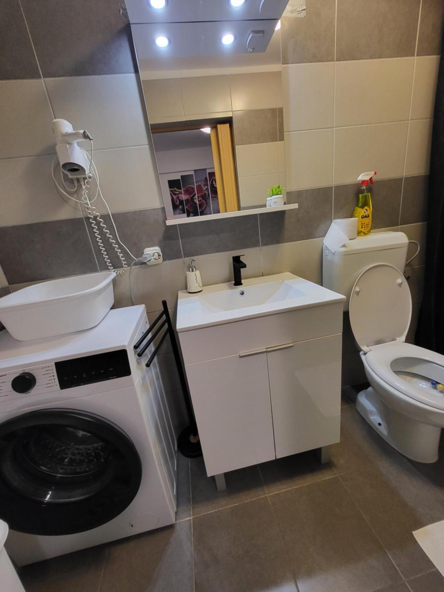 Apartmani I Sobe Mara Palit Exterior photo